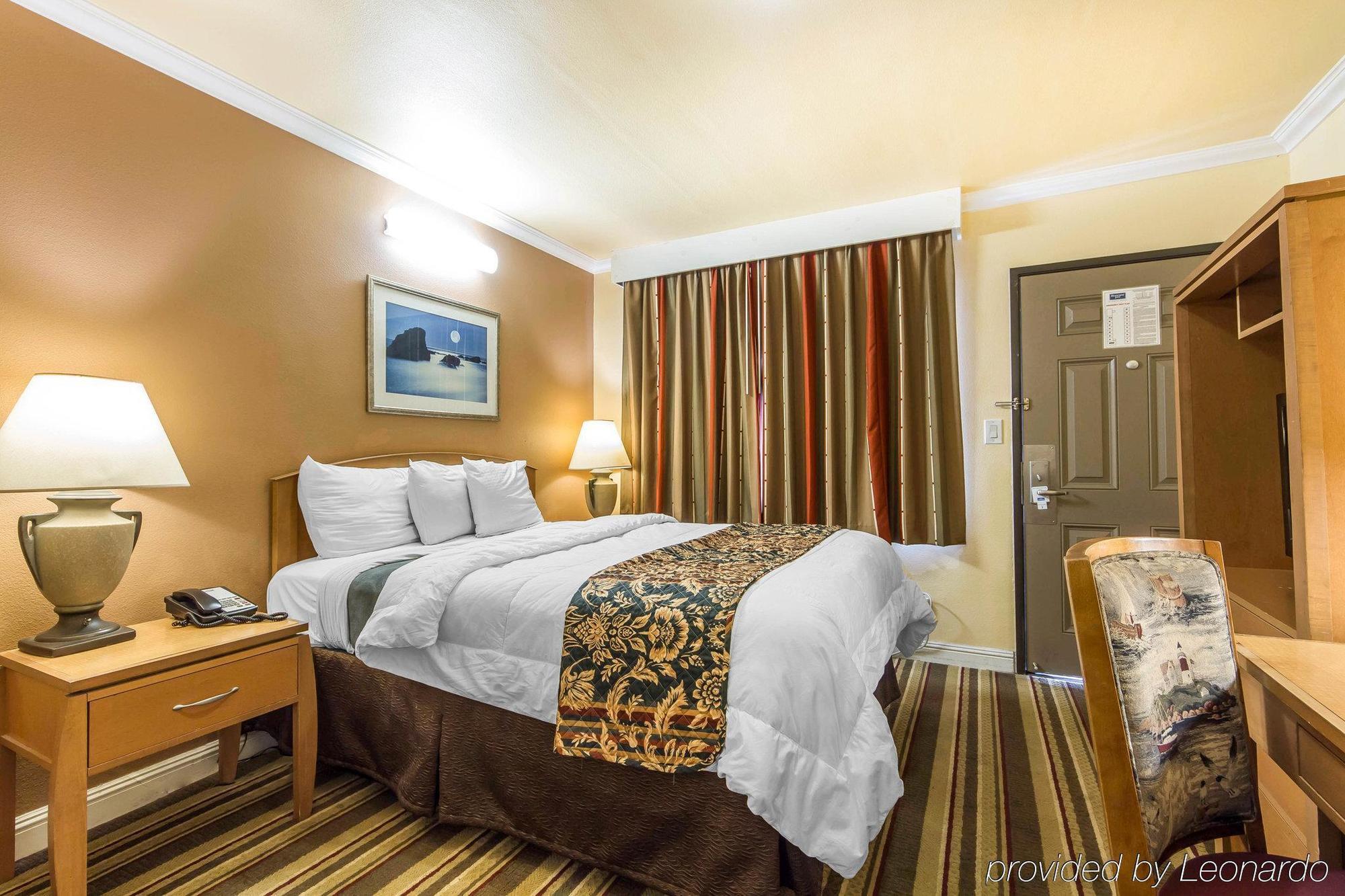 Rodeway Inn & Suites Near The Coliseum & Arena Oakland Bagian luar foto