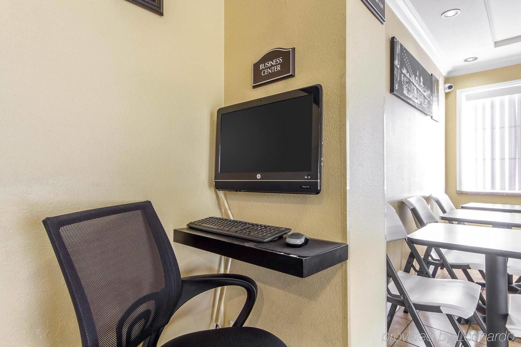 Rodeway Inn & Suites Near The Coliseum & Arena Oakland Bagian luar foto